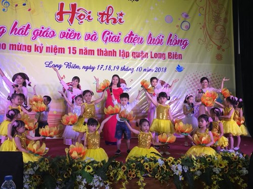 Múa hát Lời cô - Tốp múa hát cô và trò trường mN Việt Hưng - Hội thi tiếng hát thầy và trò